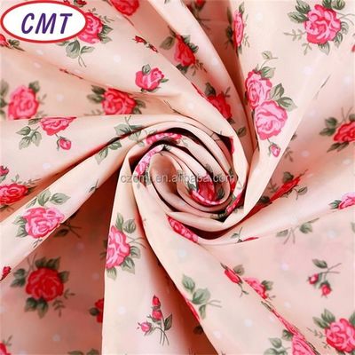 Πιεσμένο με λουλούδια 75D 100% Polyester Taffeta ύφασμα με πυκνότητα 190T